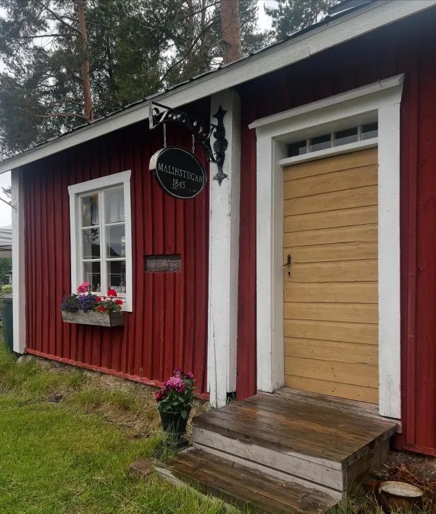 Sommarcafé på Malinstugan i Överklinten