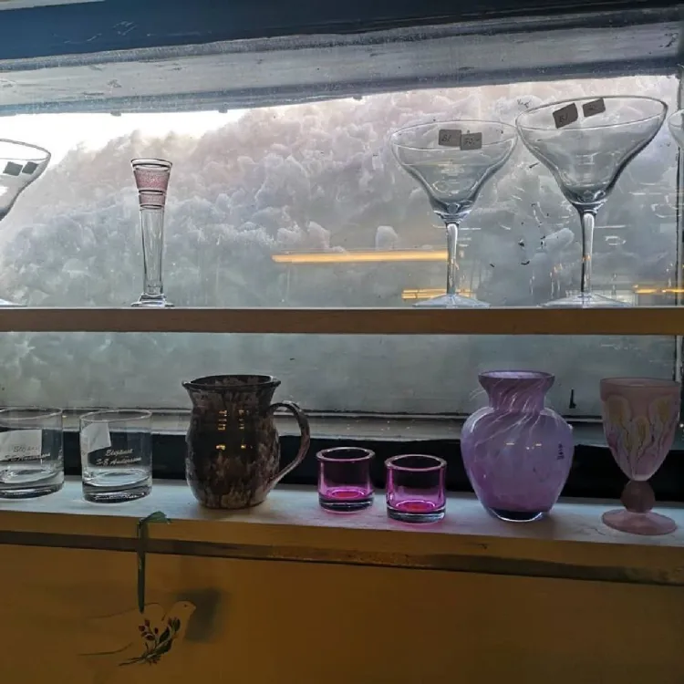 Stenfors Gård  - Café, antiques and flea market 