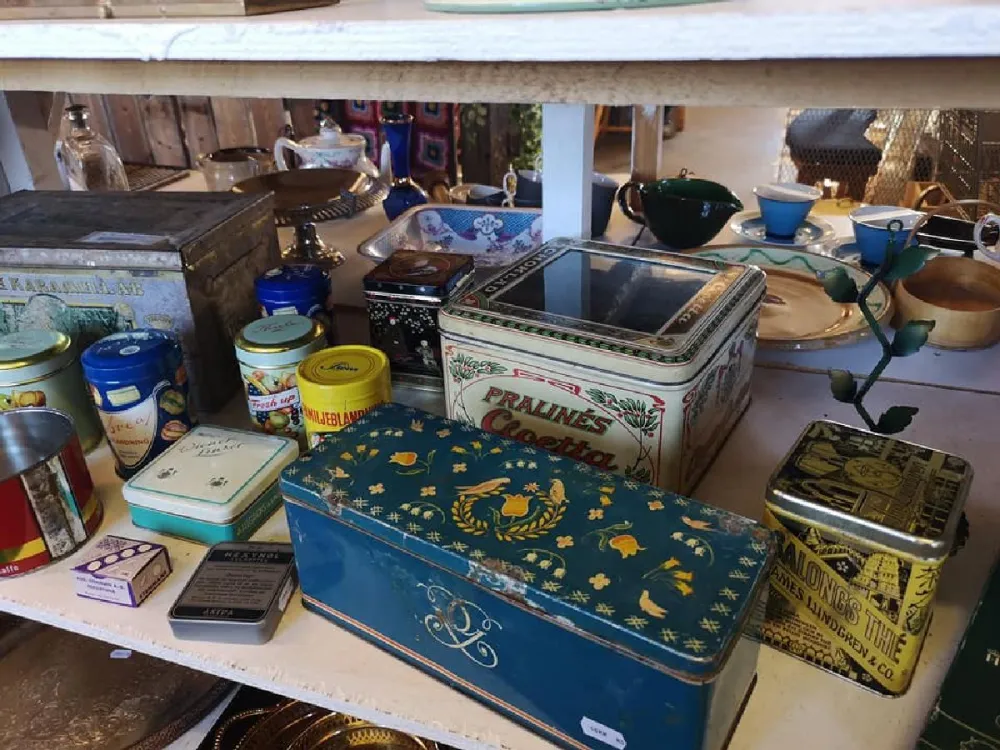 Stenfors Gård  - Café, antiques and flea market 